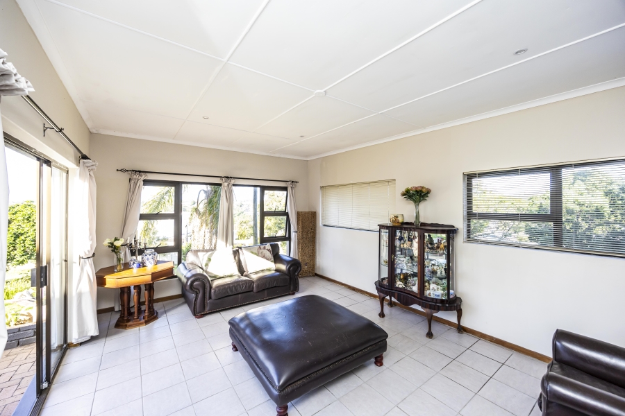 4 Bedroom Property for Sale in Beacon Bay Eastern Cape